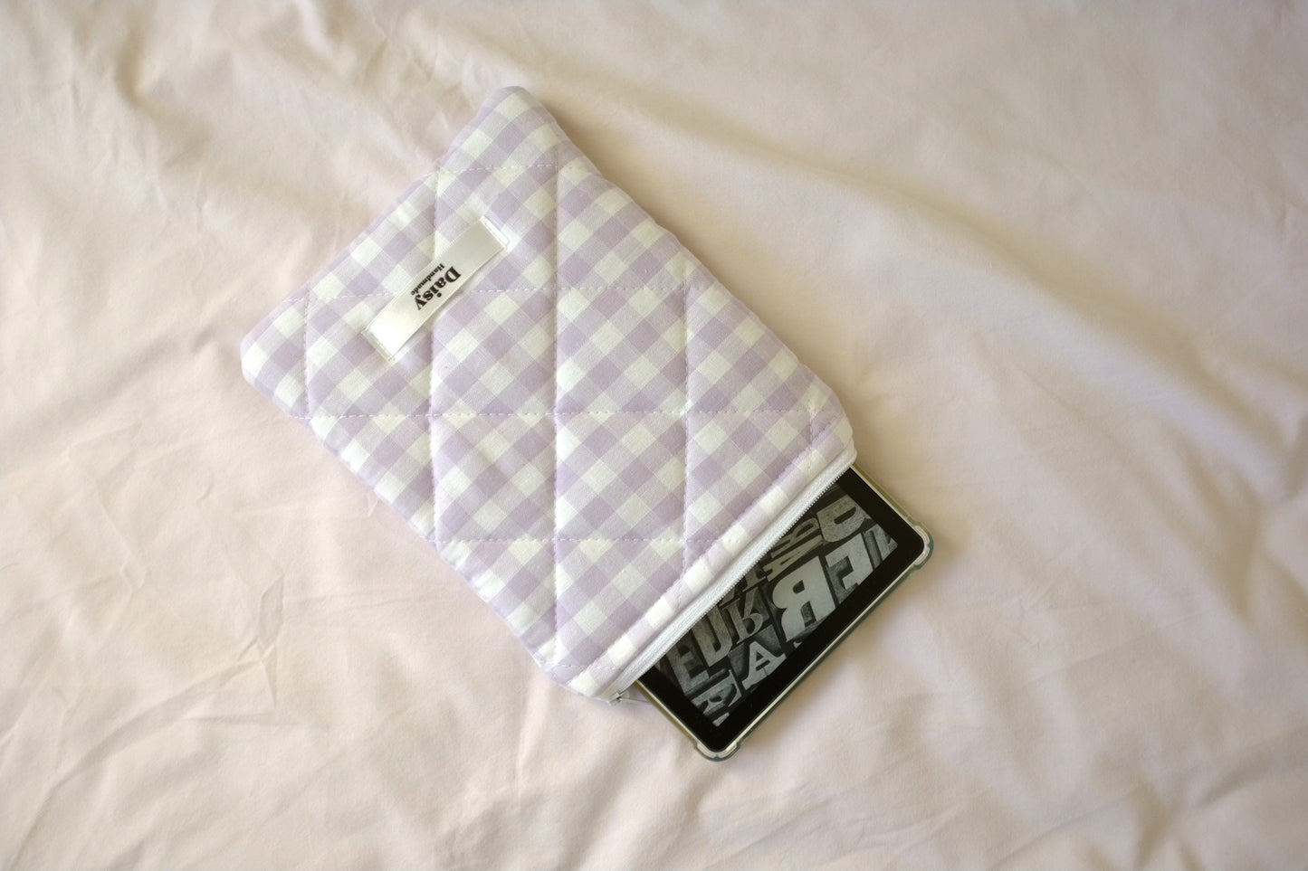 Kindle sleeve purple gingham