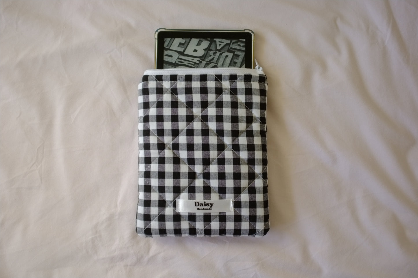 Kindle sleeve black gingham