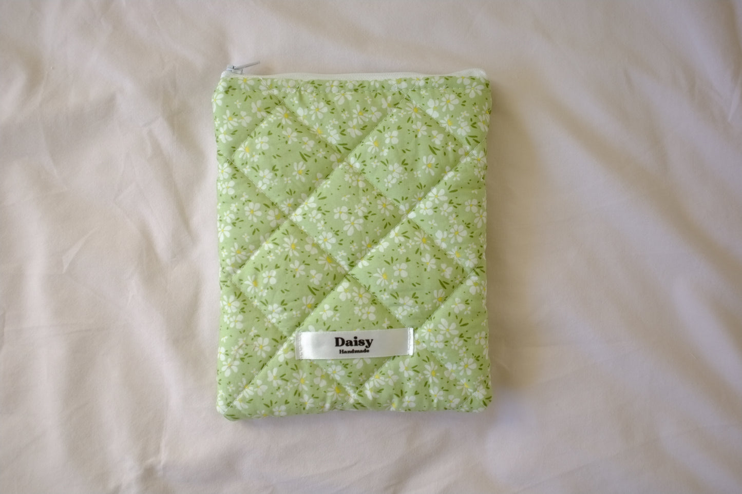 Kindle sleeve green meadow