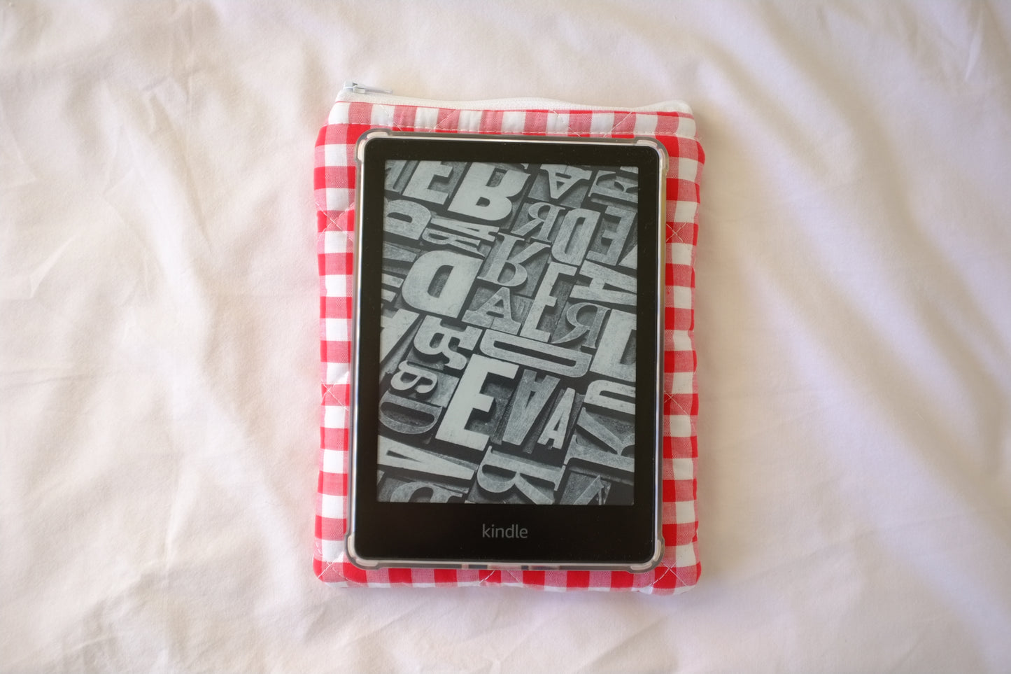Kindle sleeve red gingham