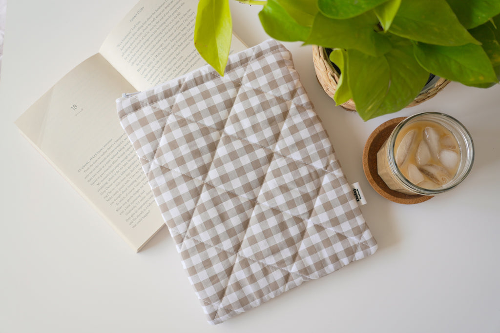 Quilted beige gingham book sleeve