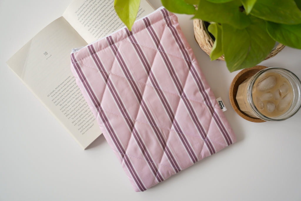 Quilted pink and maroon stripe book sleeve