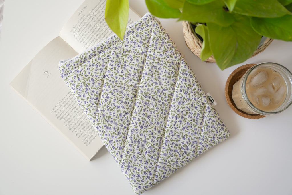 Quilted purple rose book sleeve