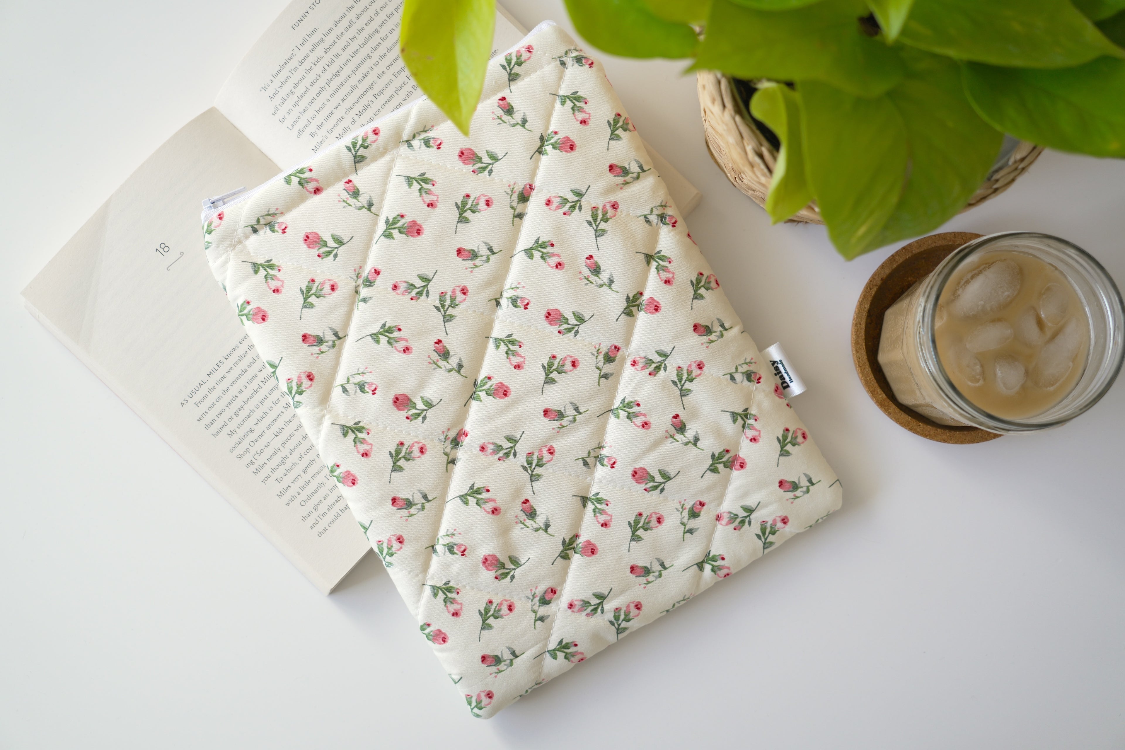 Quilted Ivory rose buds book sleeve