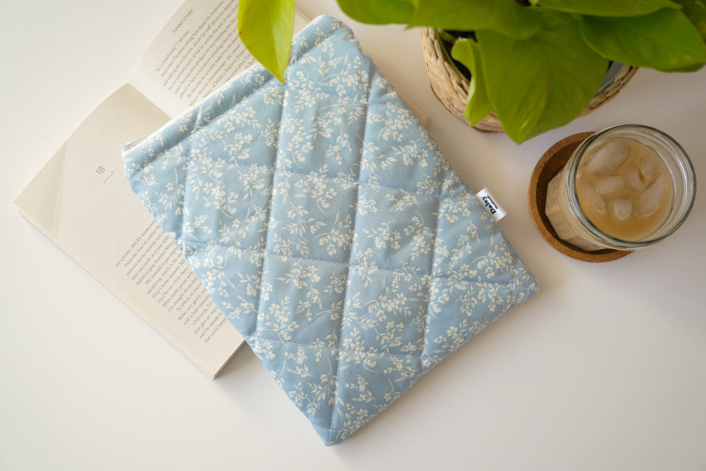 Quilted vintage blue floral book sleeve