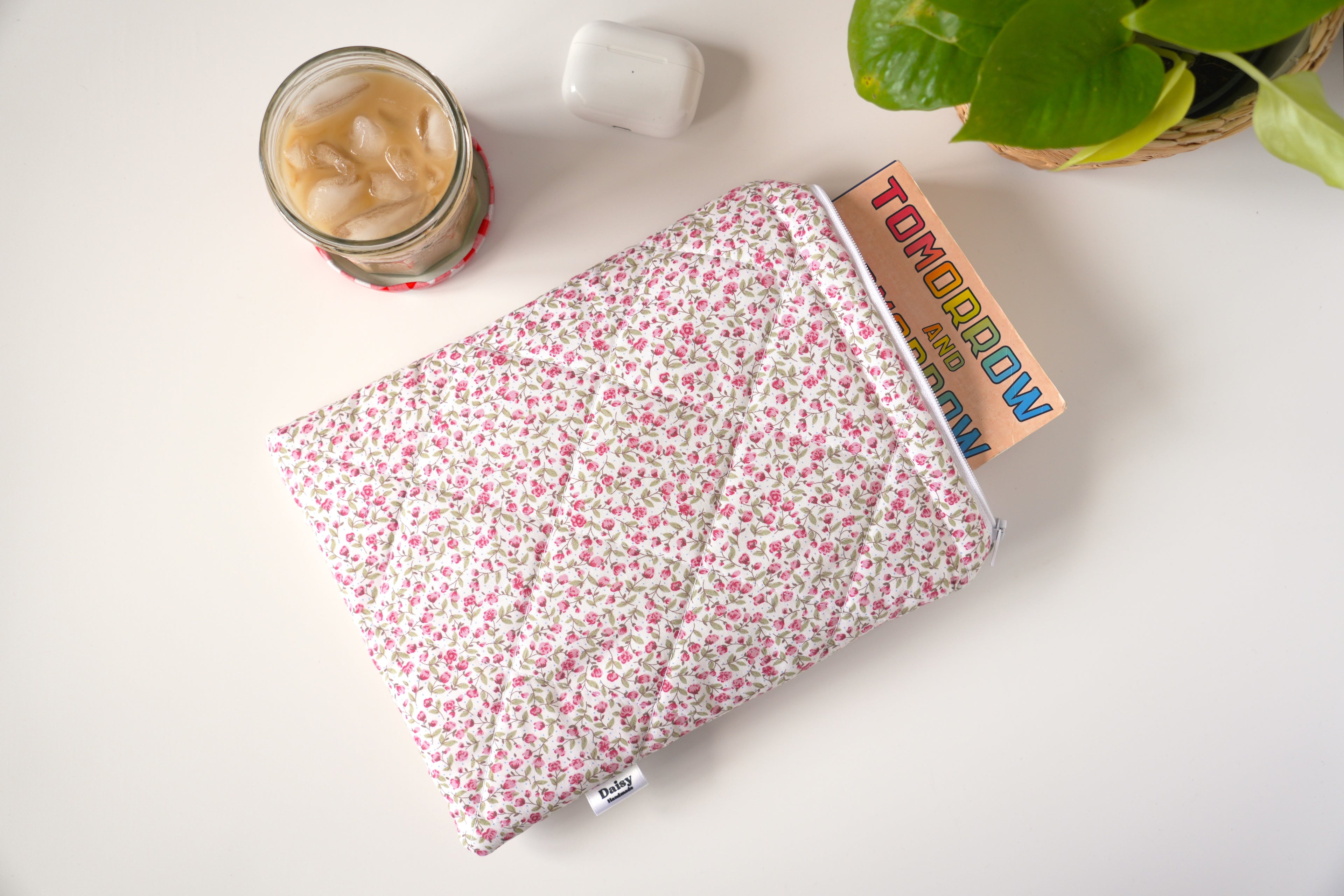 Quilted pink rose book sleeve