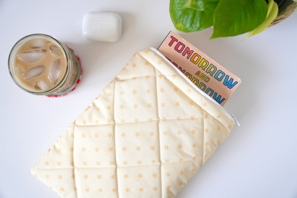 Quilted yellow star book sleeve