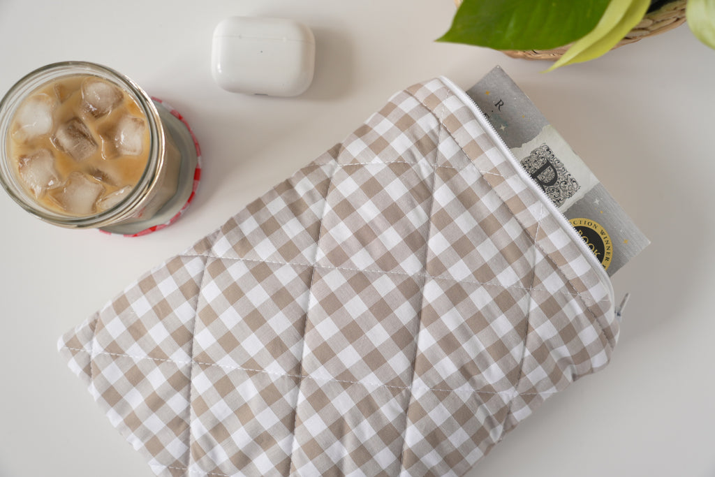 Quilted beige gingham book sleeve