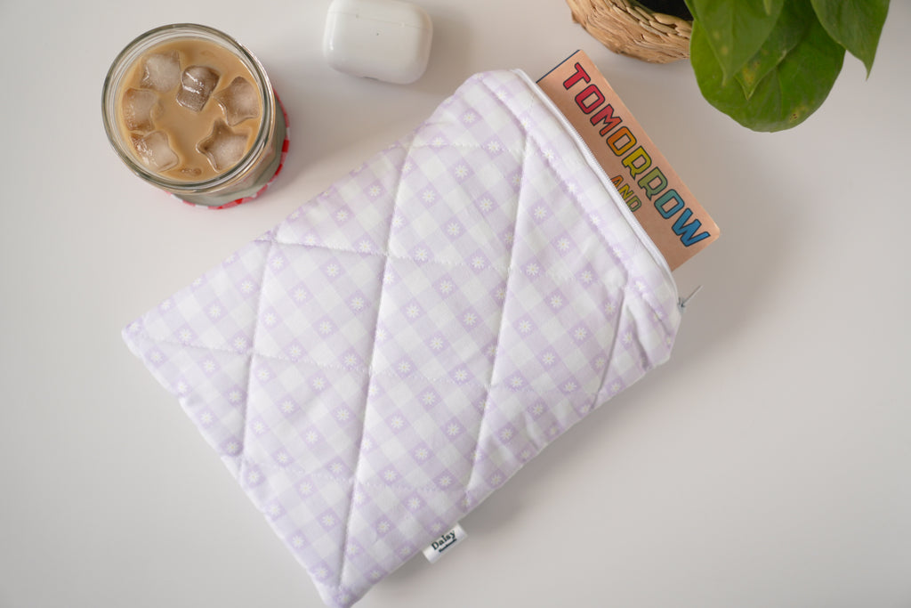 Quilted purple daisy gingham book sleeve