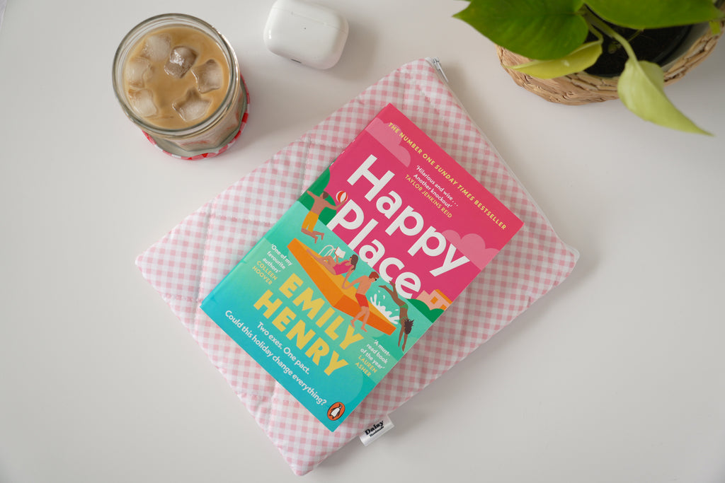 Quilted pink diagonal gingham book sleeve