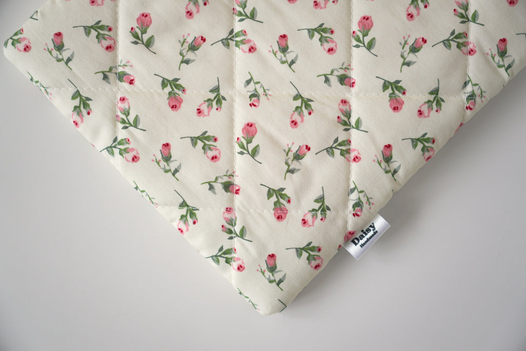Quilted Ivory rose buds book sleeve