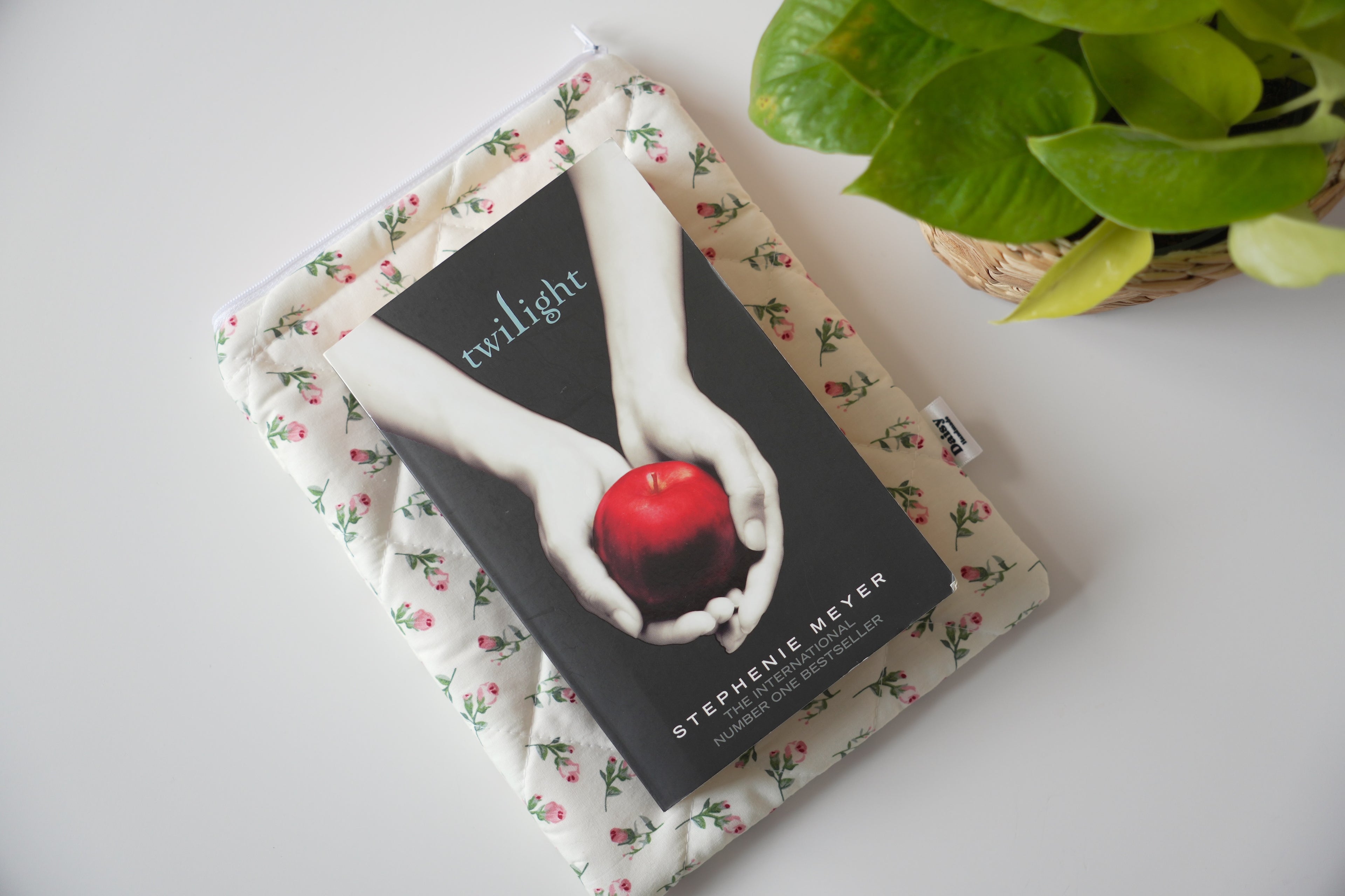 Quilted Ivory rose buds book sleeve