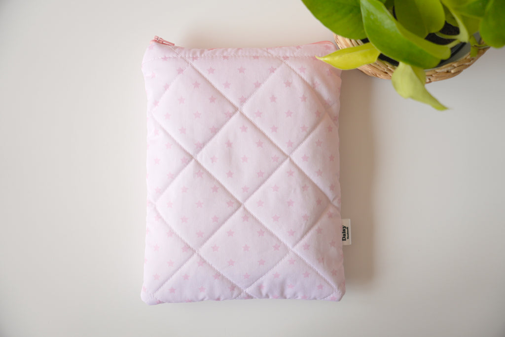 Quilted pink star book sleeve