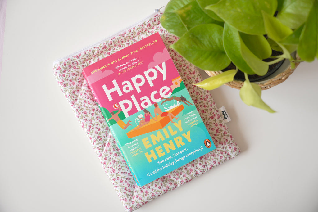 Quilted pink rose book sleeve