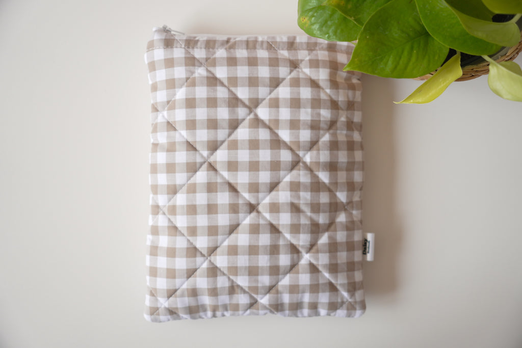 Quilted beige gingham book sleeve