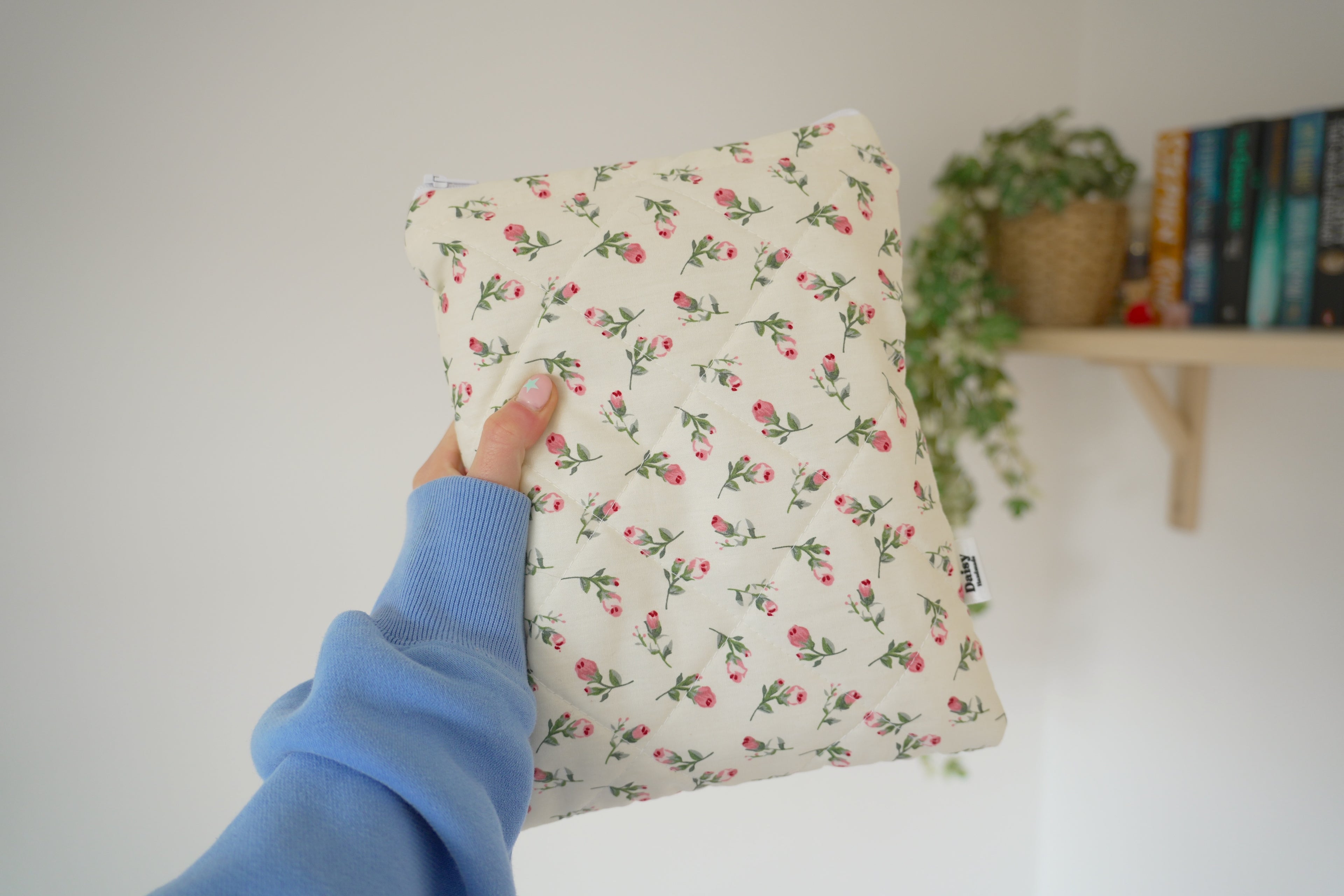 Quilted Ivory rose buds book sleeve