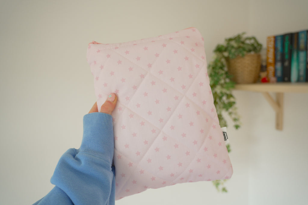 Quilted pink star book sleeve