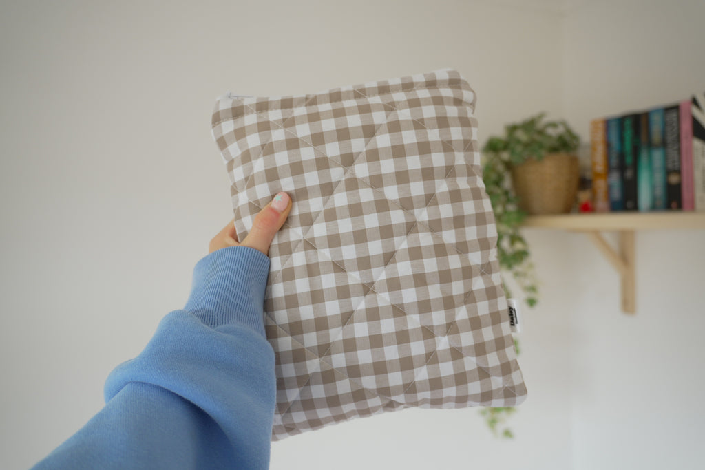 Quilted beige gingham book sleeve