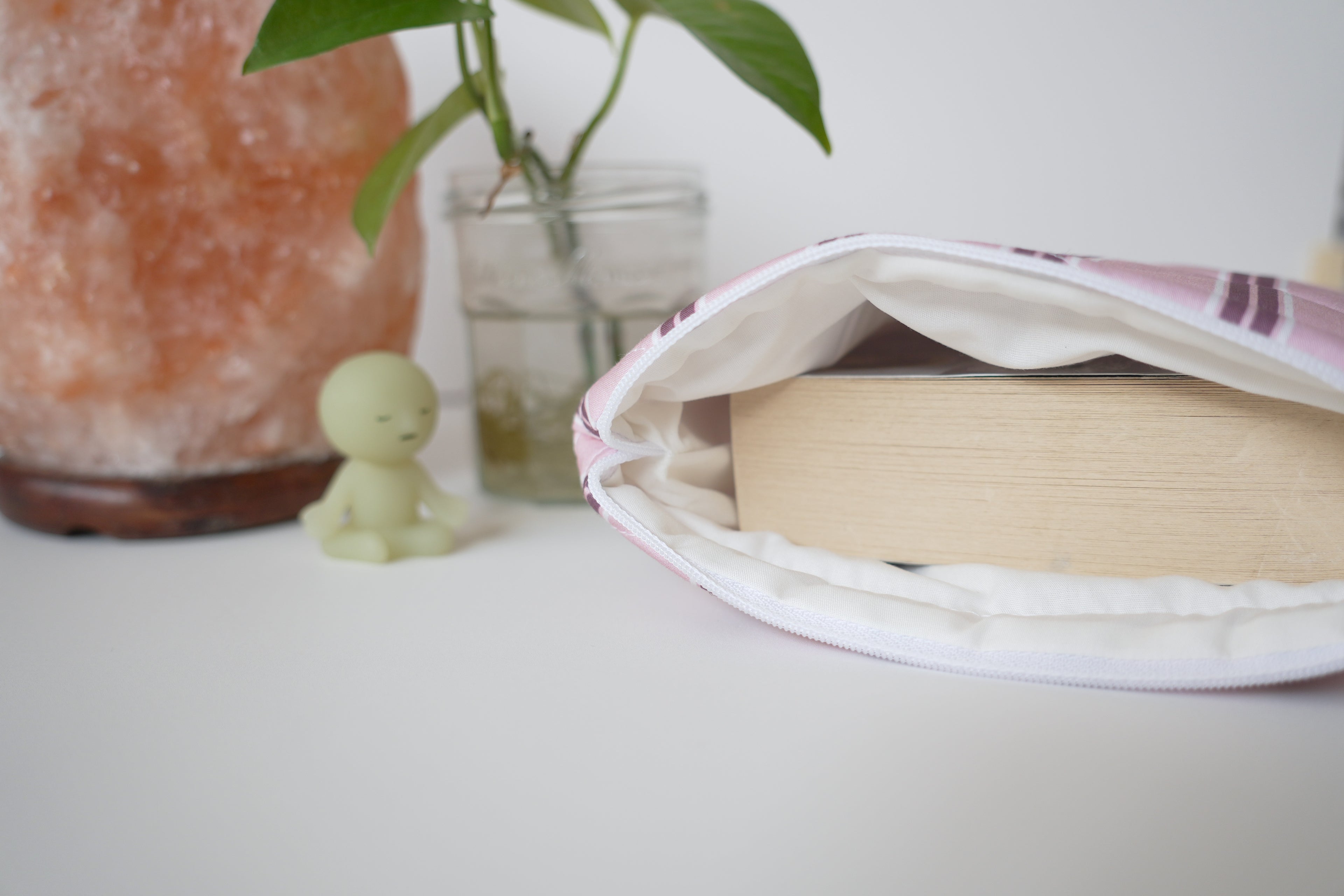 Quilted pink and maroon stripe book sleeve
