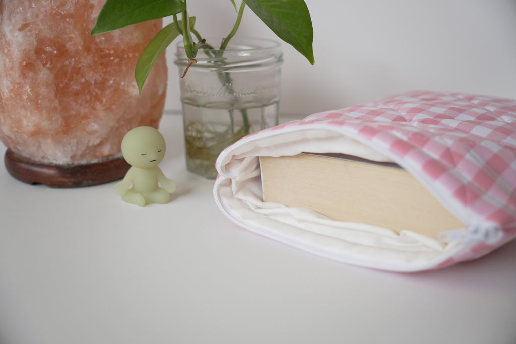 Quilted pink gingham book sleeve