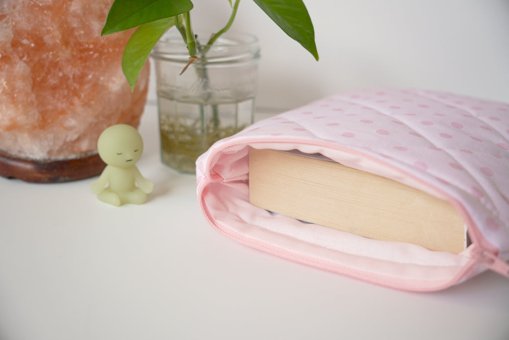 Quilted pink polka dot book sleeve
