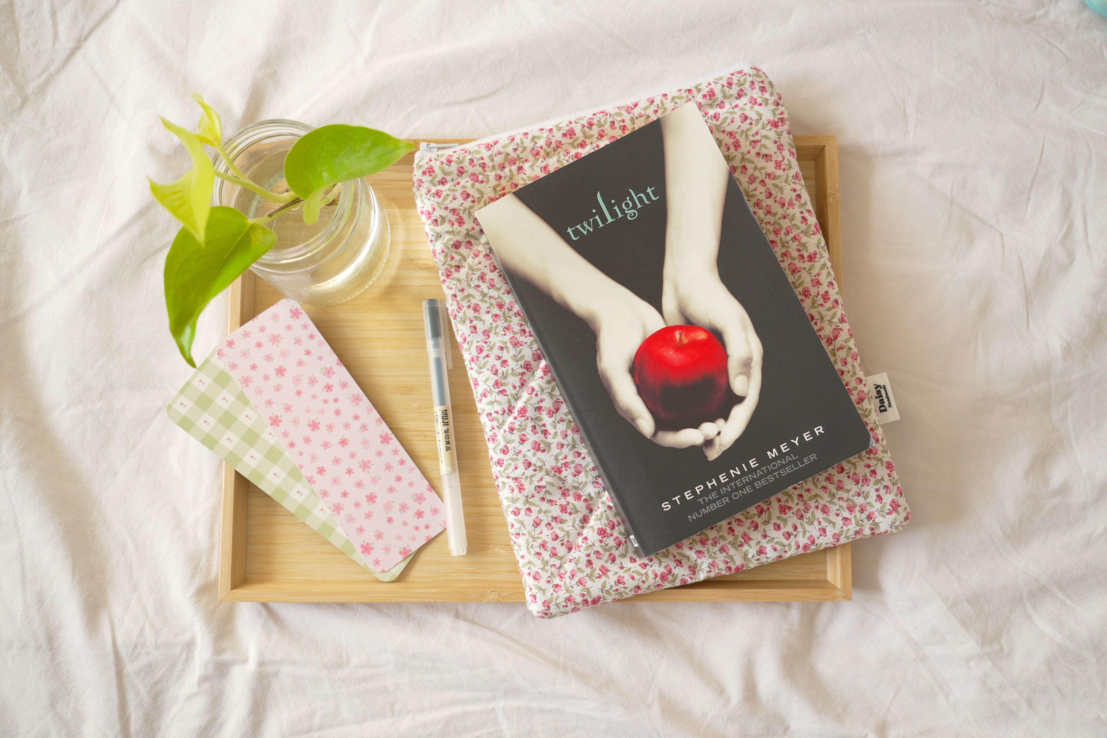 Quilted pink rose book sleeve