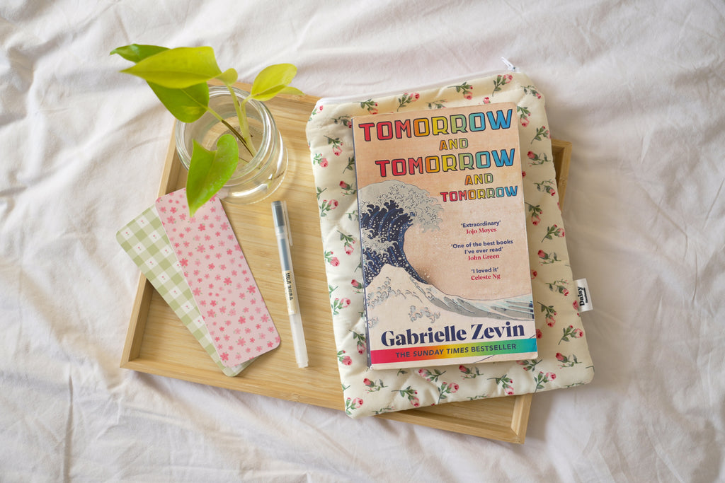 Quilted Ivory rose buds book sleeve
