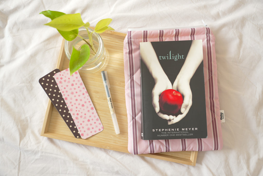 Quilted pink and maroon stripe book sleeve