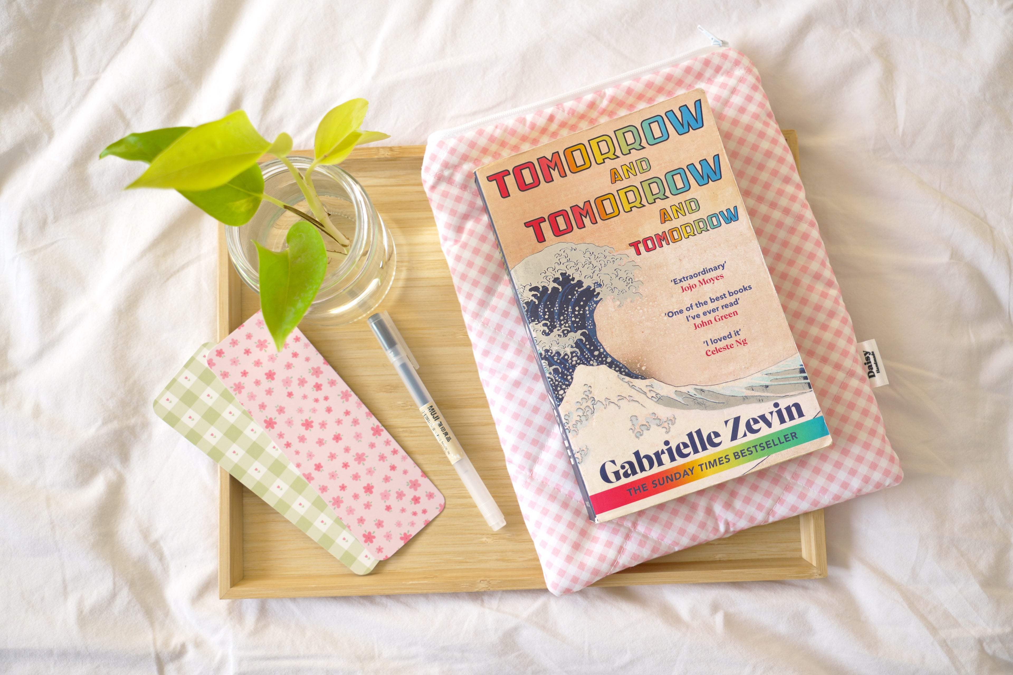 Quilted pink diagonal gingham book sleeve