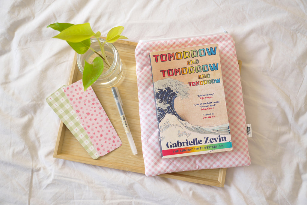 Quilted pink diagonal gingham book sleeve
