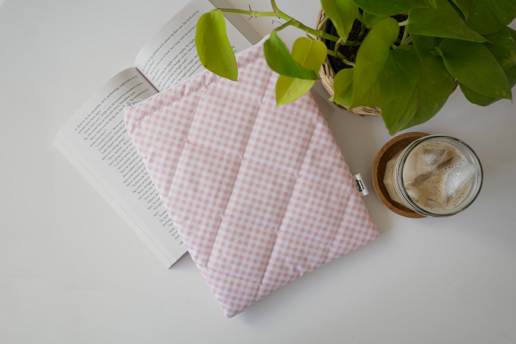 Quilted pink diagonal gingham book sleeve