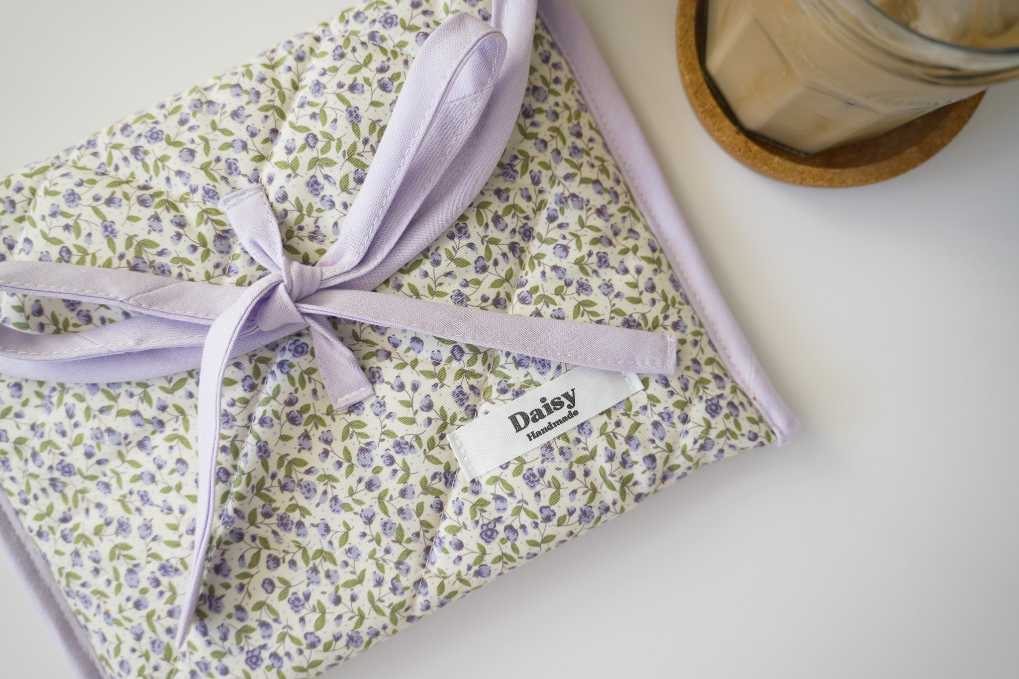 Quilted bow closure kindle sleeve purple rose buds