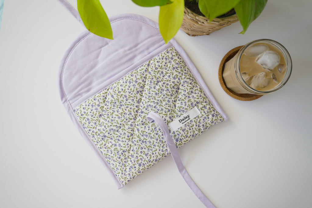 Quilted bow closure kindle sleeve purple rose buds