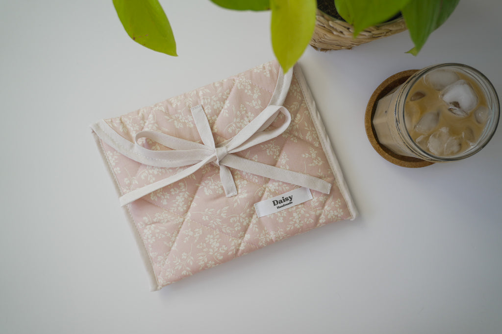 Quilted bow closure kindle sleeve in vintage pink floral