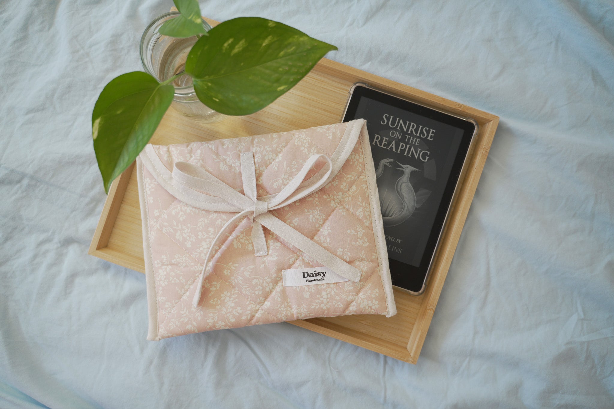 Quilted bow closure kindle sleeve in vintage pink floral