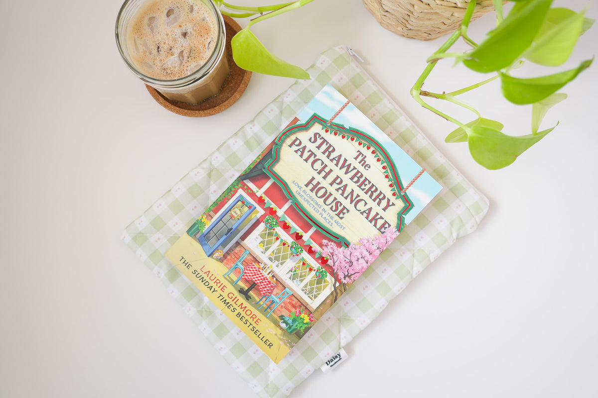 Quilted green gingham with tulips book sleeve