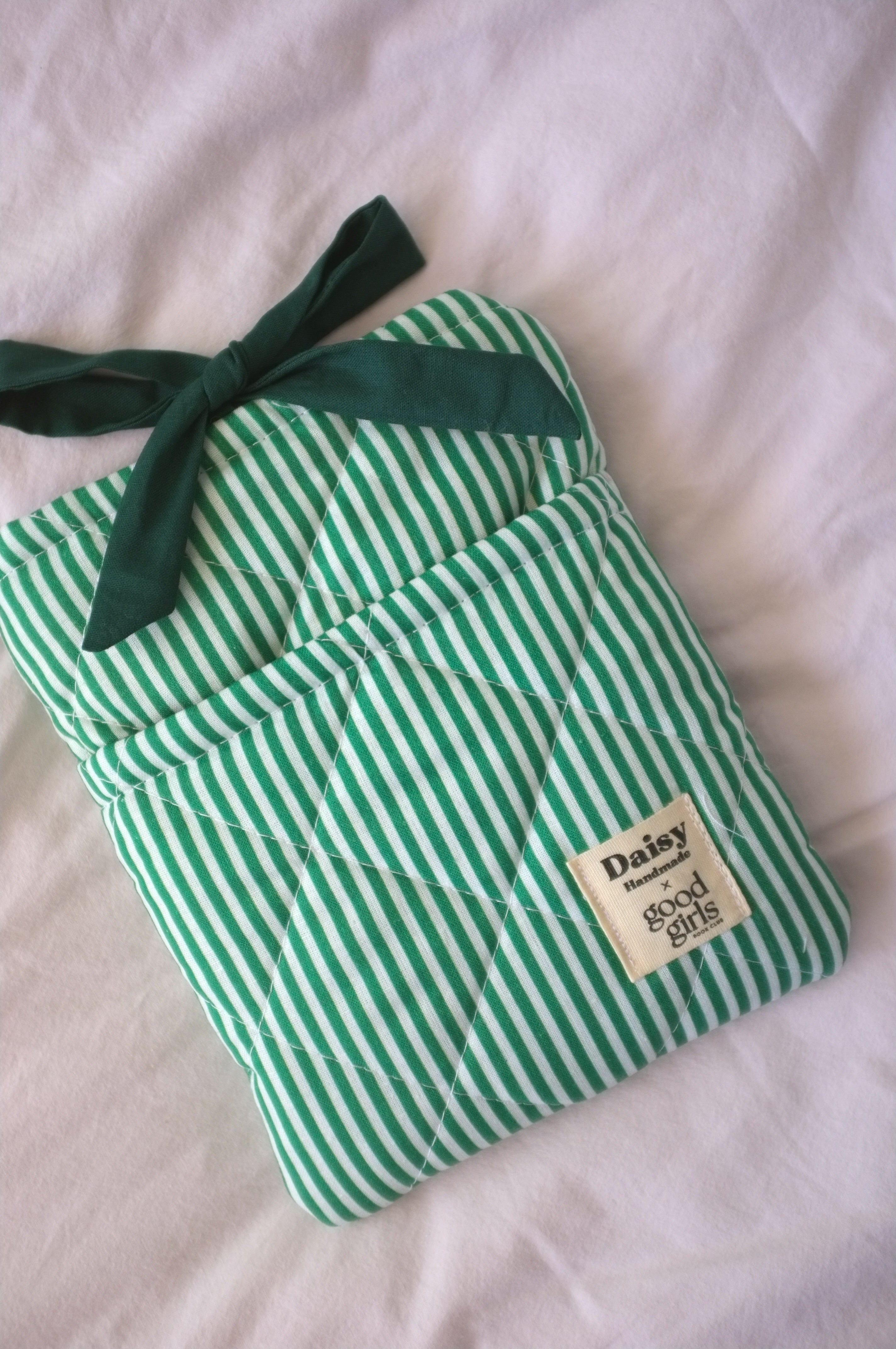 Green and White Striped eReader Case with Green Bow Closure