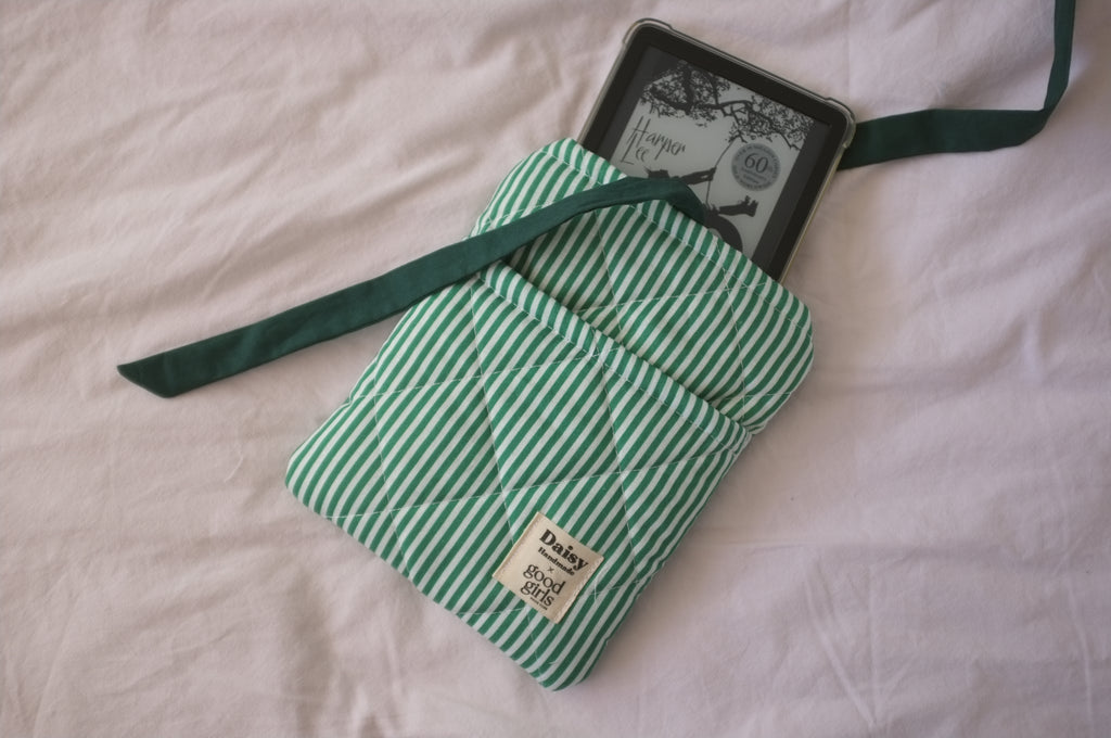 Green and White Striped eReader Case with Green Bow Closure