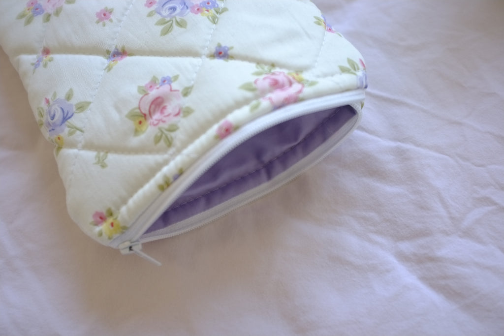 Quilted Kindle sleeve white pink purple rose