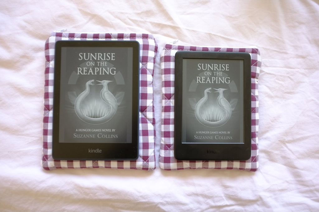Kindle sleeve plum gingham