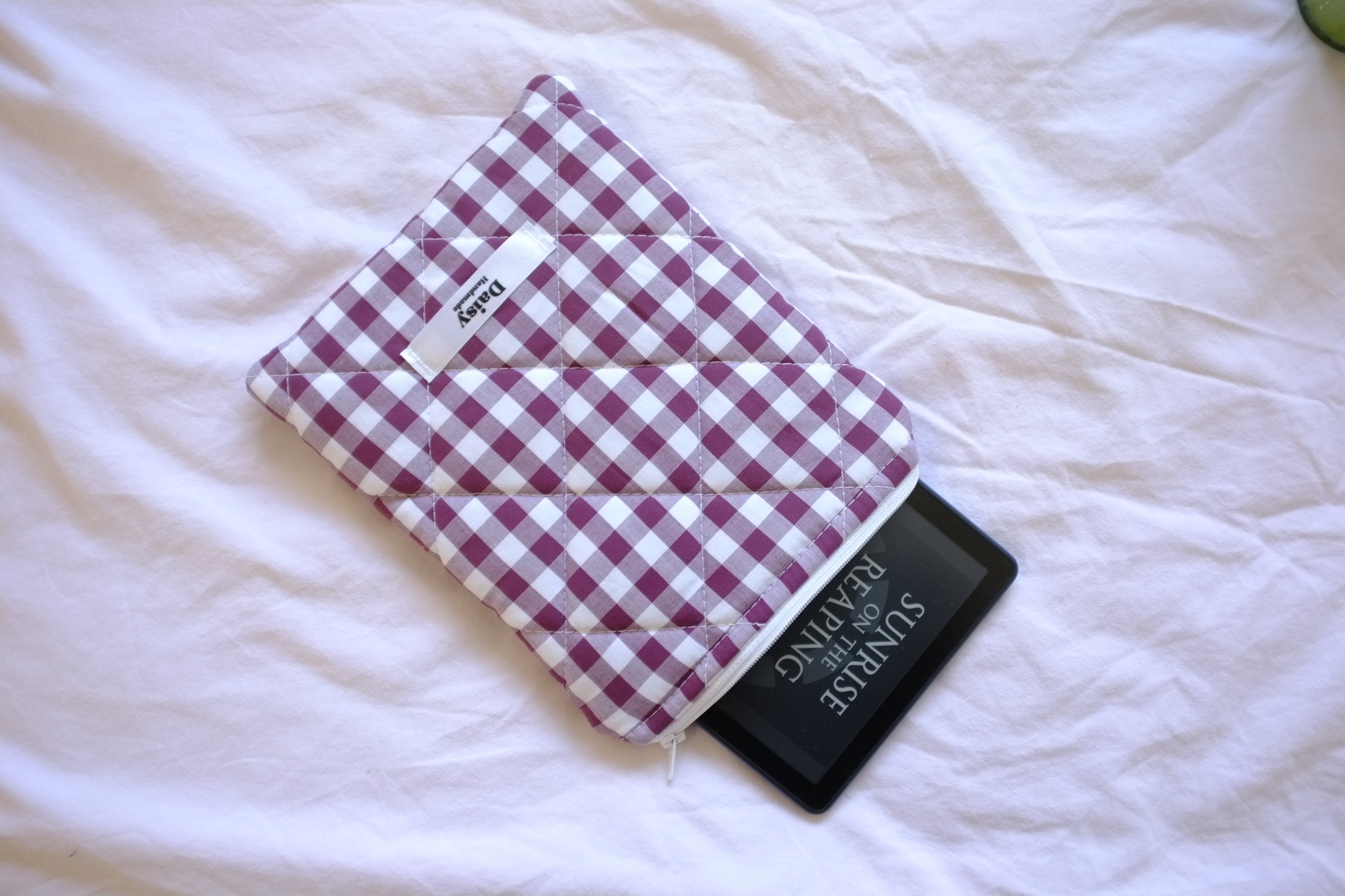 Kindle sleeve plum gingham