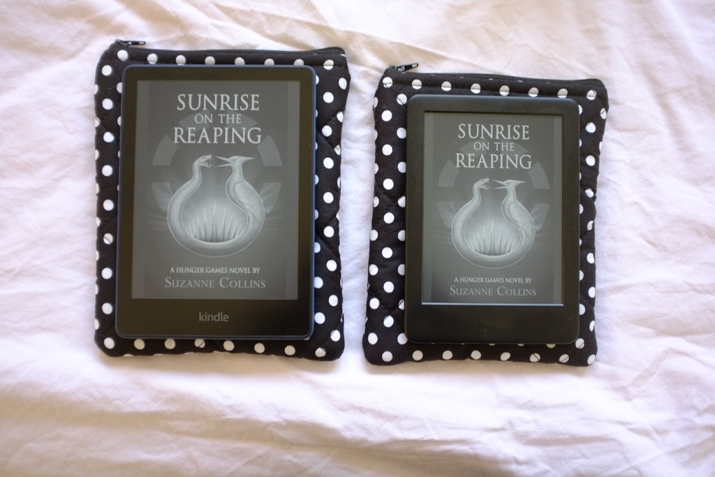 Quilted Kindle sleeve black polka dot