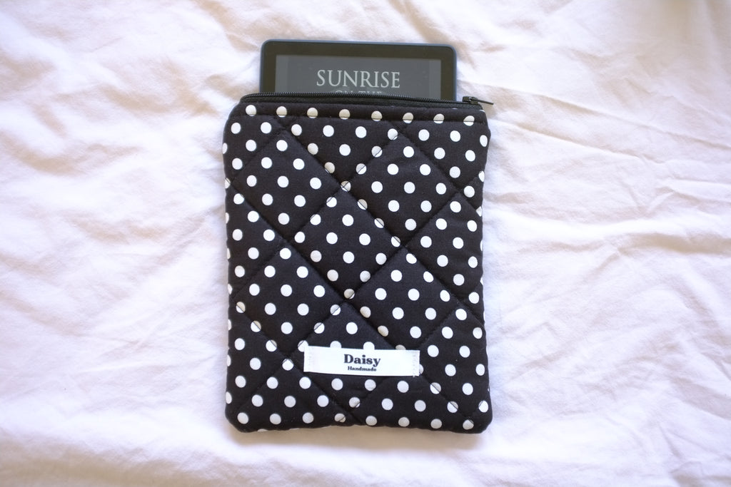 Quilted Kindle sleeve black polka dot