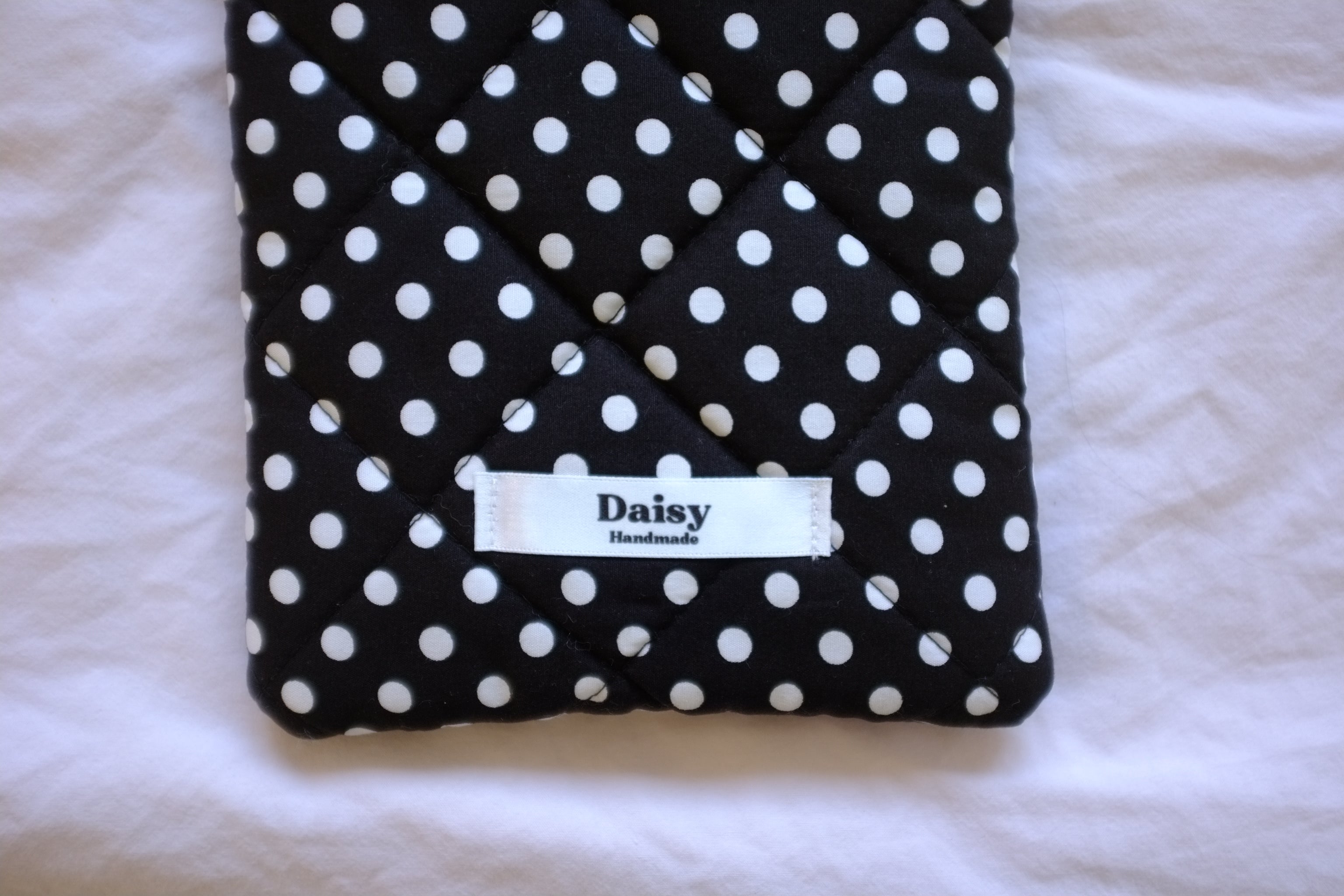 Quilted Kindle sleeve black polka dot