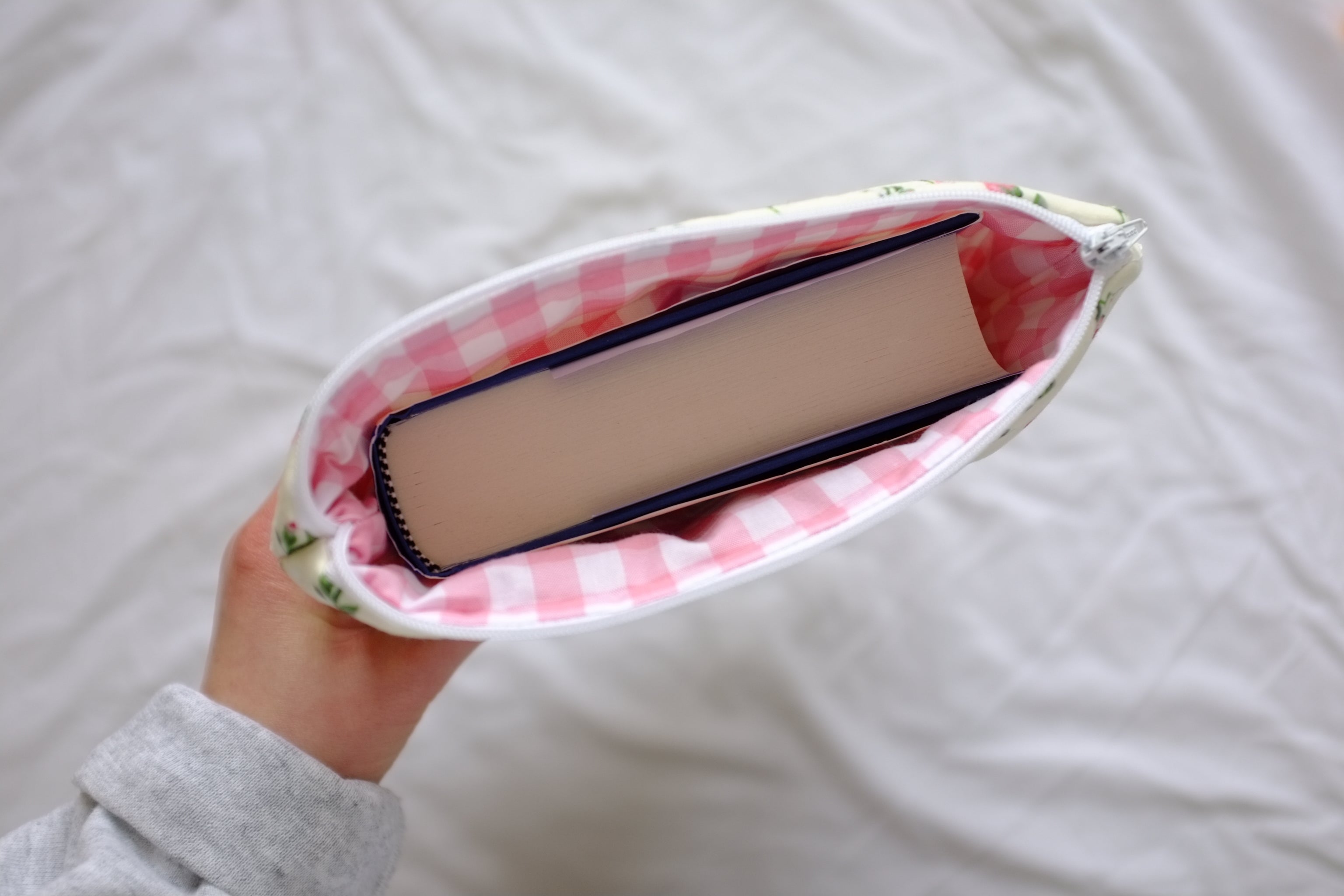 Quilted Ivory rose buds book sleeve