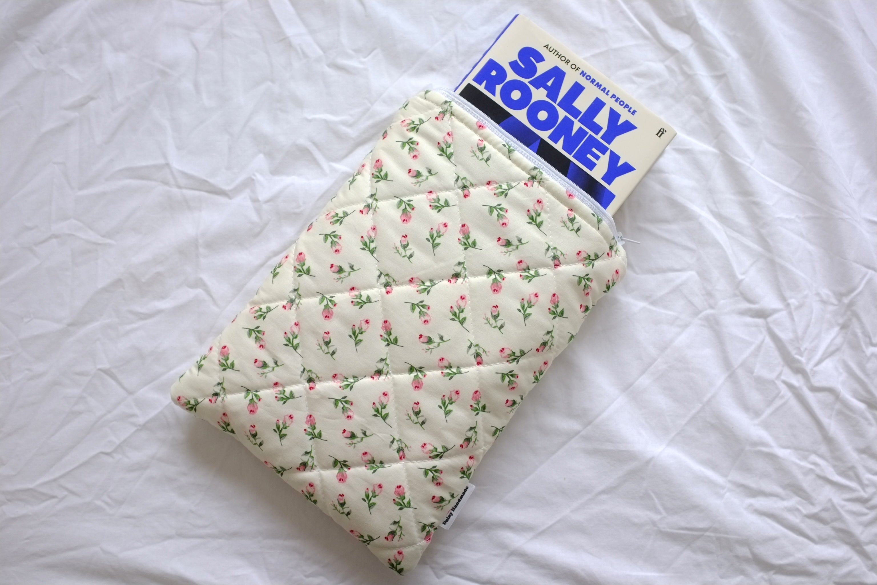 Quilted Ivory rose buds book sleeve