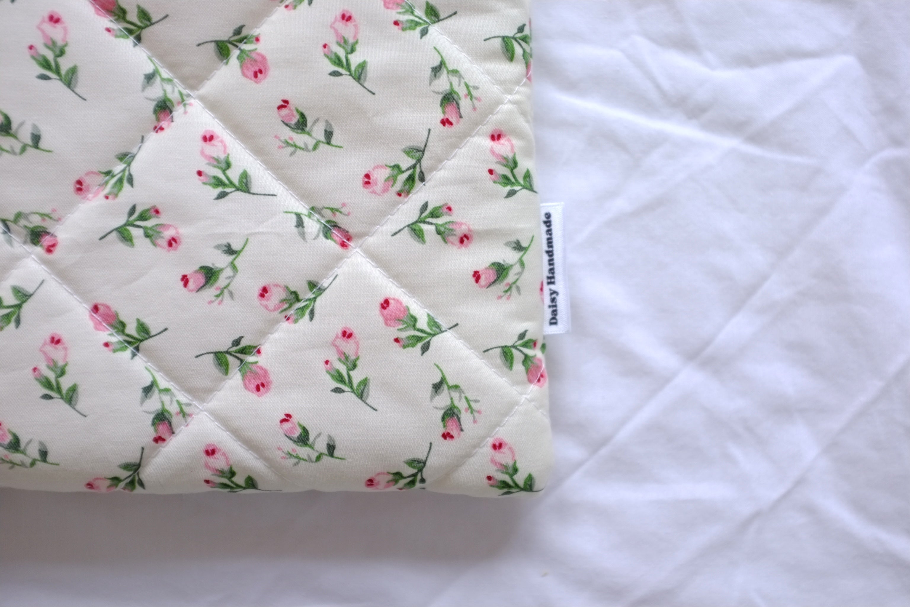 Quilted Ivory rose buds book sleeve
