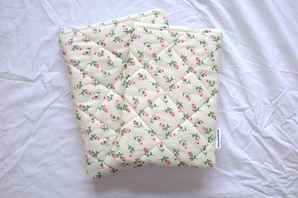 Quilted Ivory rose buds book sleeve