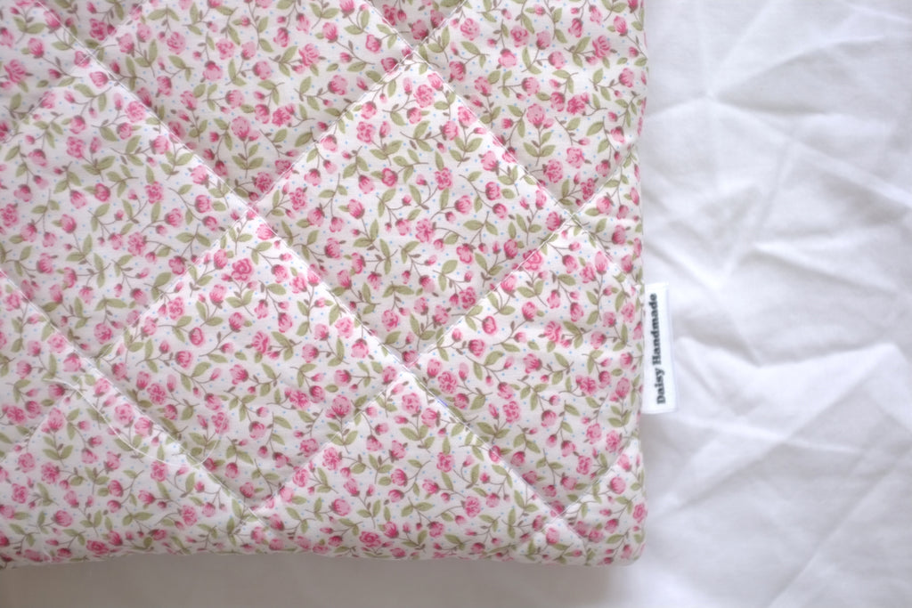 Quilted Pink rose book sleeve