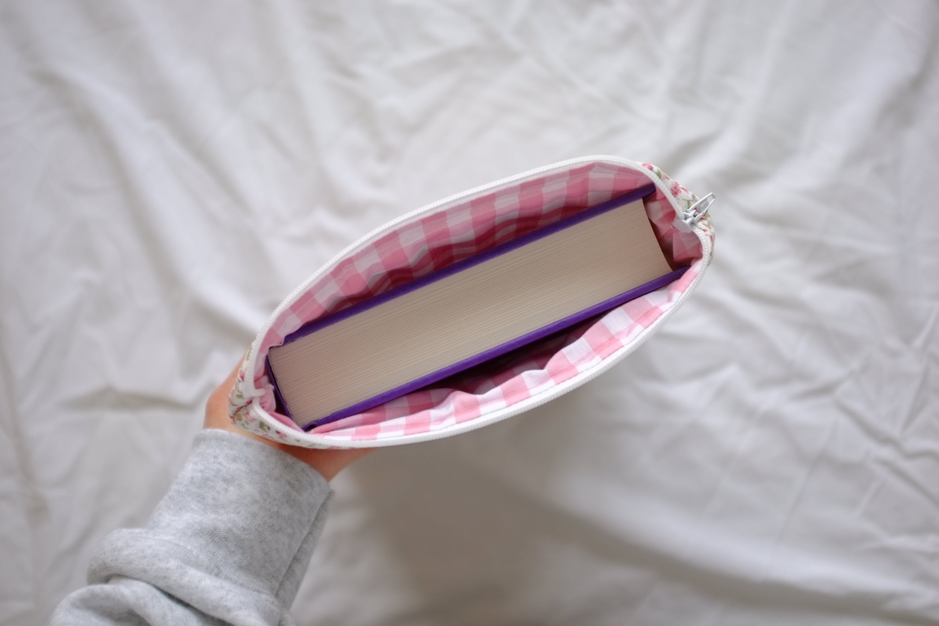 Quilted Pink rose book sleeve